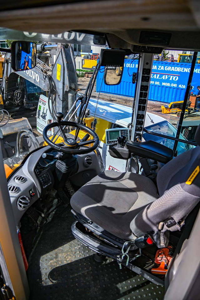 轮式装载机 VOLVO L180H：图49