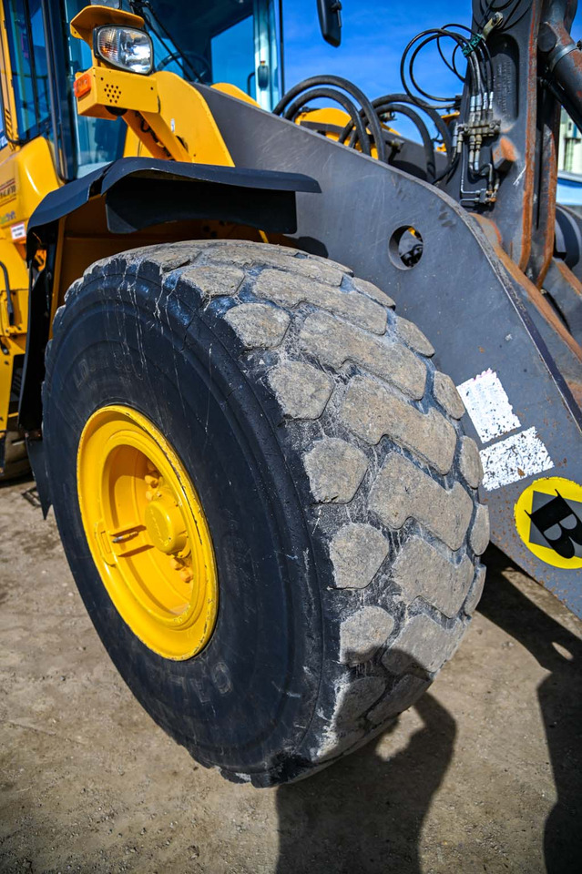 轮式装载机 VOLVO L180H：图23