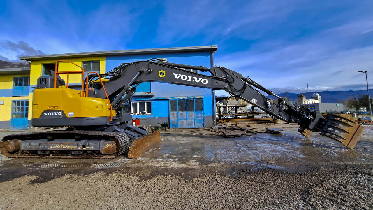 Volvo ECR235EL - 履带式挖掘机:图4 Volvo ECR235EL - 履带式挖掘机:图4