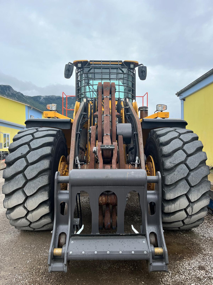 Volvo L220H - 轮式装载机:图4 Volvo L220H - 轮式装载机:图4