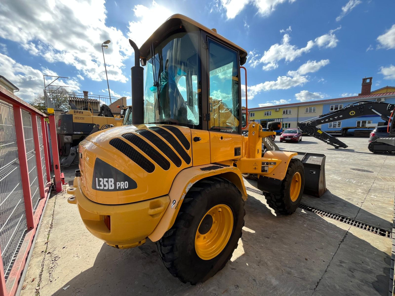 Volvo L35B - 轮式装载机:图4 Volvo L35B - 轮式装载机:图4
