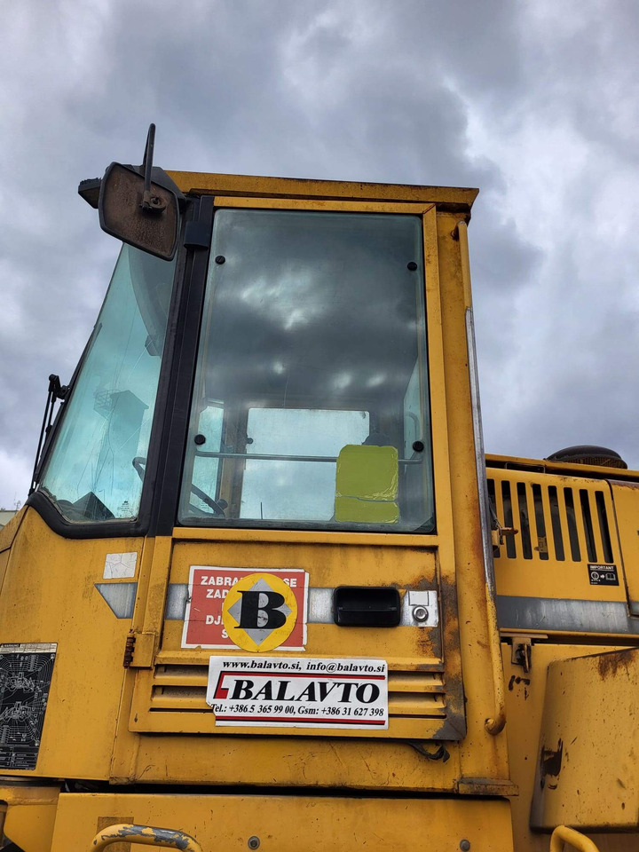 Volvo door - 车门及其零件 适用于 装载机:图1 Volvo door - 车门及其零件 适用于 装载机:图1