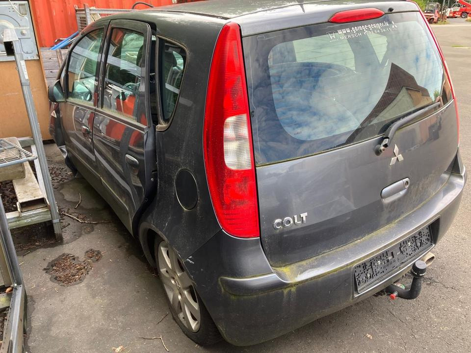 Mitsubishi Colt Unfallfahrzeug - 汽车:图3 Mitsubishi Colt Unfallfahrzeug - 汽车:图3