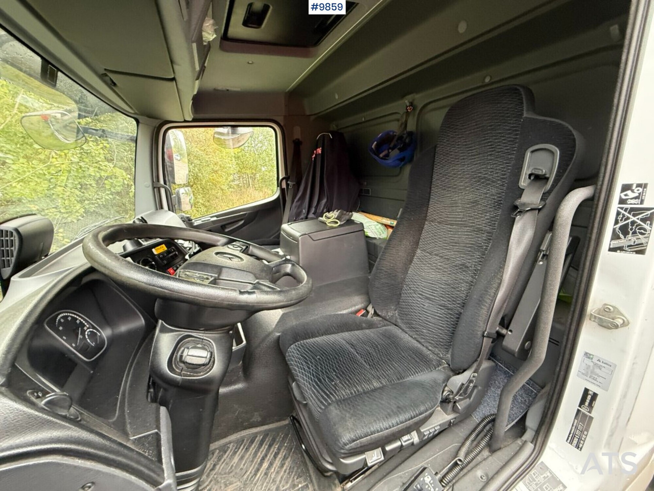 厢式卡车 Box Truck Mercedes Benz Atego 1524 with openable side:图6 厢式卡车 Box Truck Mercedes Benz Atego 1524 with openable side:图6