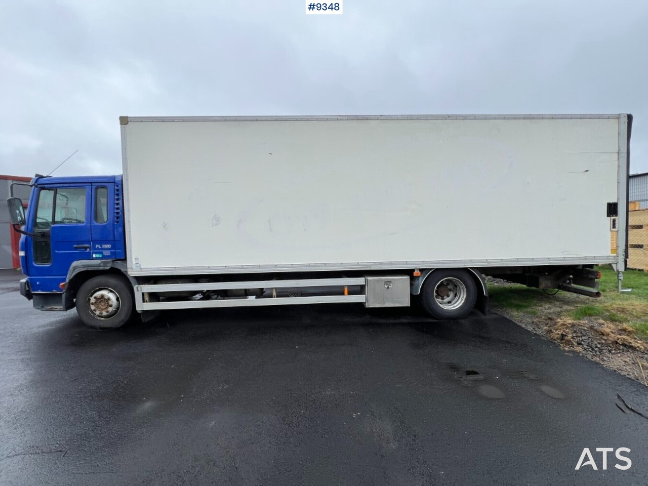 Box Truck Volvo FL6 4X2 with tail lift - 厢式卡车:图3 Box Truck Volvo FL6 4X2 with tail lift - 厢式卡车:图3