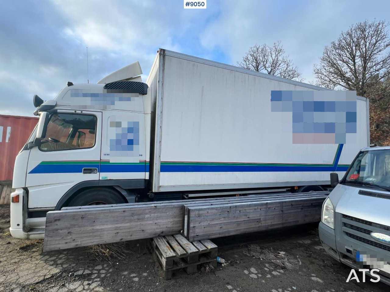 Box truck Volvo FM9 4X2 - 厢式卡车:图2 Box truck Volvo FM9 4X2 - 厢式卡车:图2