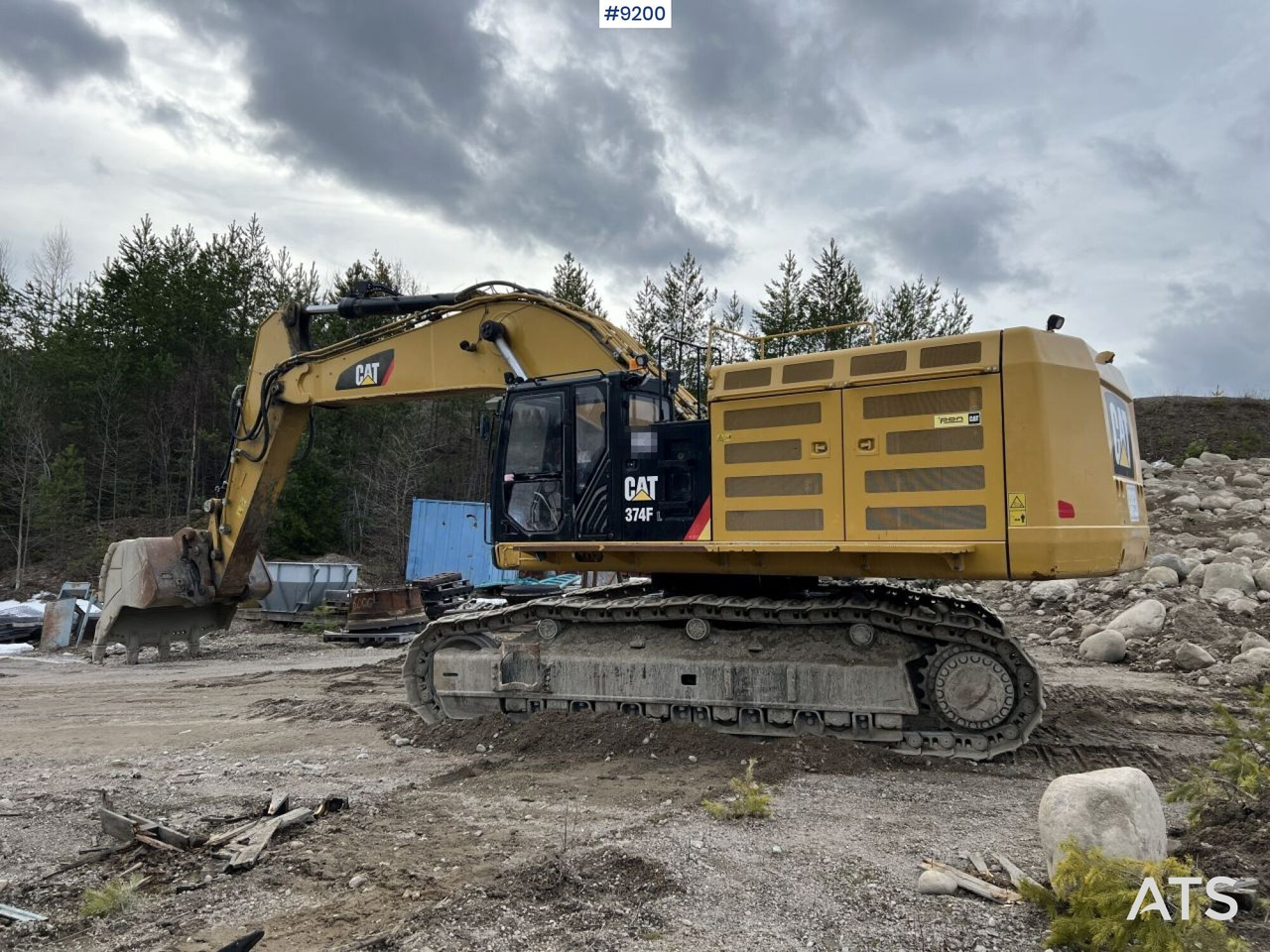 CAT 374 FL crawler excavator with bucket (VIDEO) - 挖掘机:图2 CAT 374 FL crawler excavator with bucket (VIDEO) - 挖掘机:图2