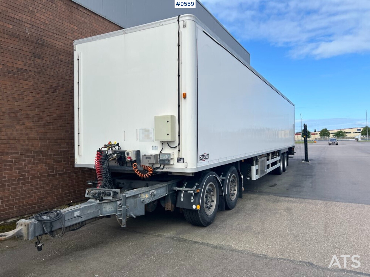 Container trailer Chereau CSD2 with Dolly - 封闭厢式拖车:图2 Container trailer Chereau CSD2 with Dolly - 封闭厢式拖车:图2