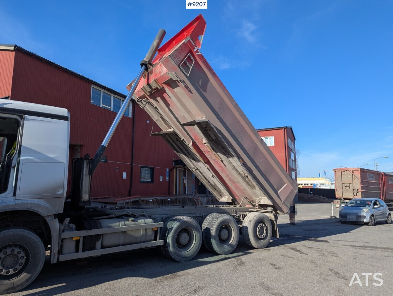 Dump / tipper truck Mercedes Benz Arocs 3253 8X4 - 翻斗车:图5 Dump / tipper truck Mercedes Benz Arocs 3253 8X4 - 翻斗车:图5