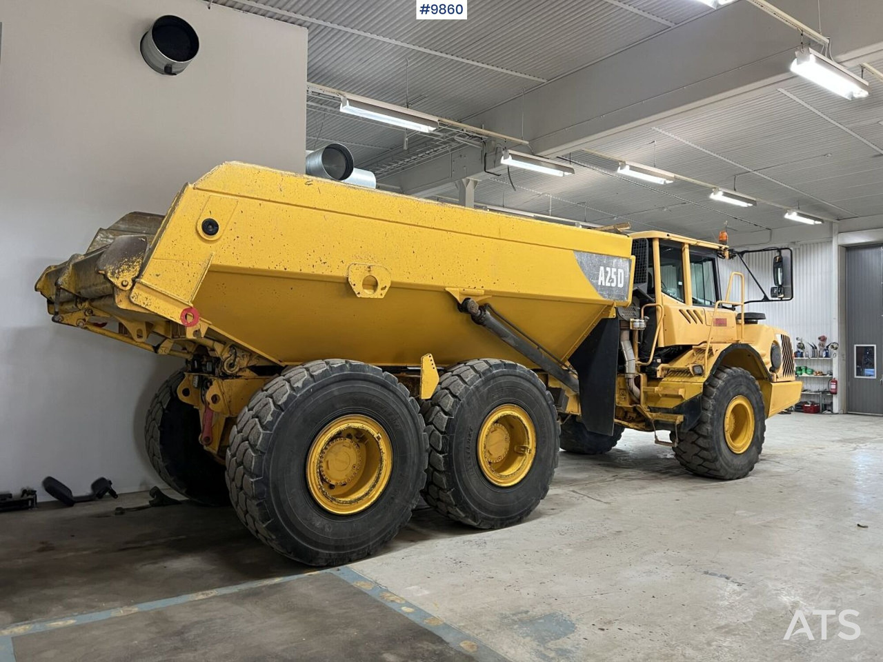 Dumper Volvo A25D 6x6 - 铰接式自卸车:图3 Dumper Volvo A25D 6x6 - 铰接式自卸车:图3