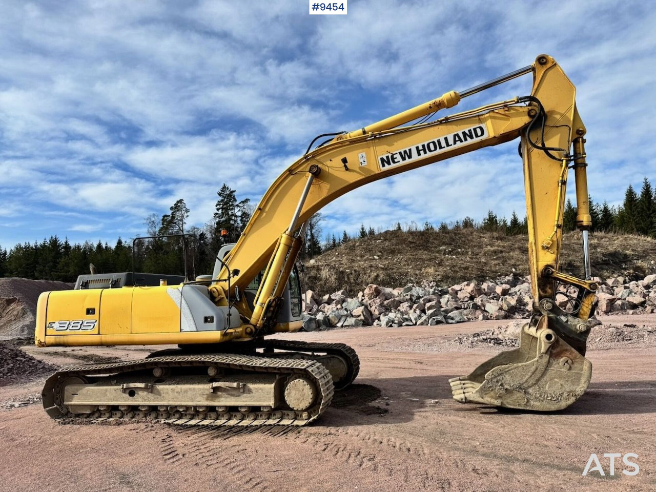 Excavator New Holland E385 - 履带式挖掘机:图4 Excavator New Holland E385 - 履带式挖掘机:图4