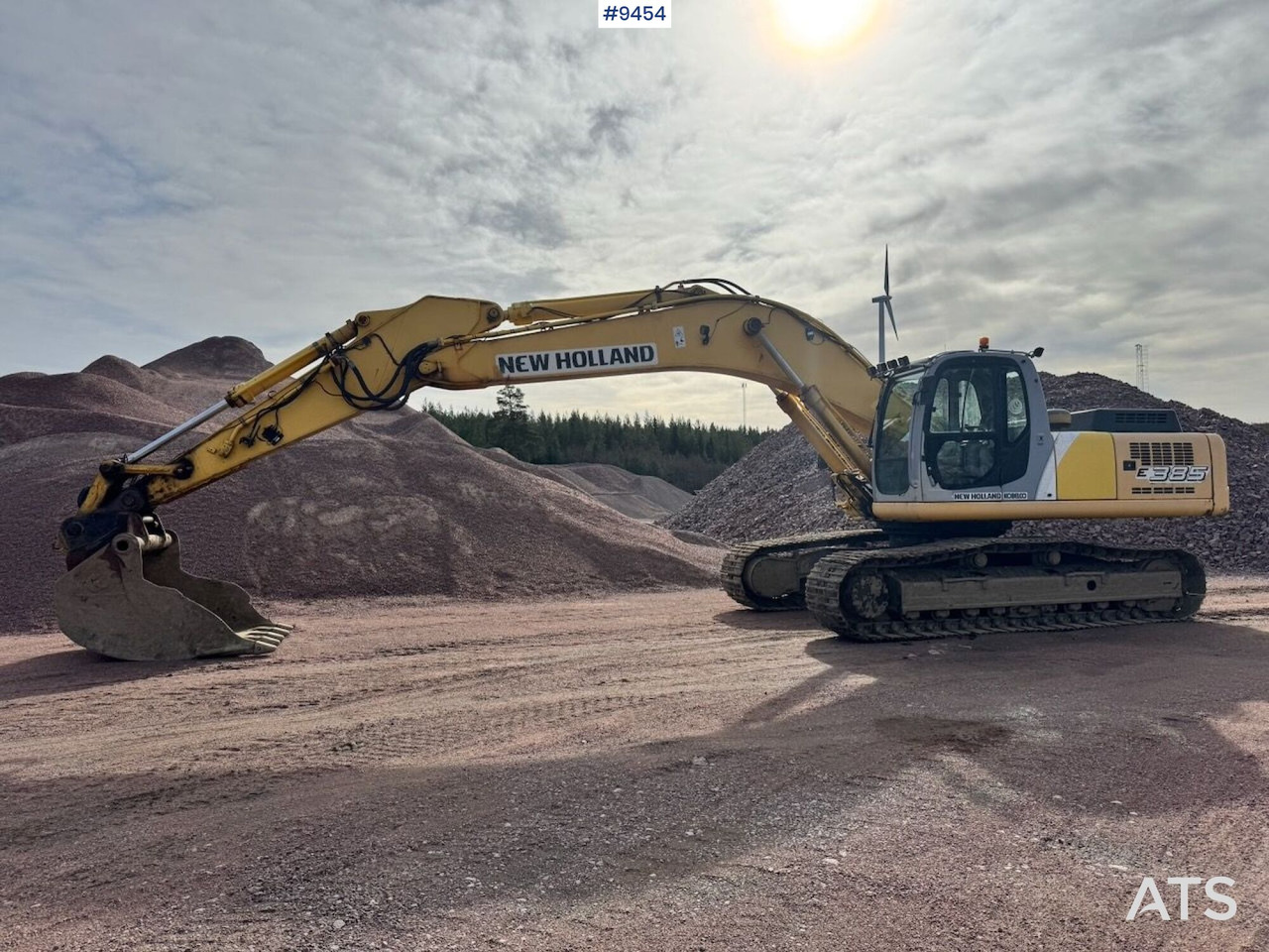 Excavator New Holland E385 - 履带式挖掘机:图3 Excavator New Holland E385 - 履带式挖掘机:图3