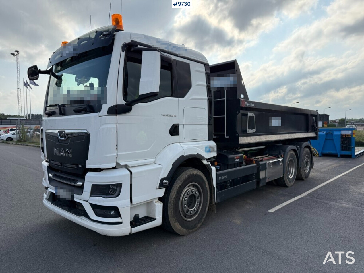 Hook lift MAN TGS 26.510 with crane flatbed and gravel flatbed - 吊钩升降车:图1 Hook lift MAN TGS 26.510 with crane flatbed and gravel flatbed - 吊钩升降车:图1
