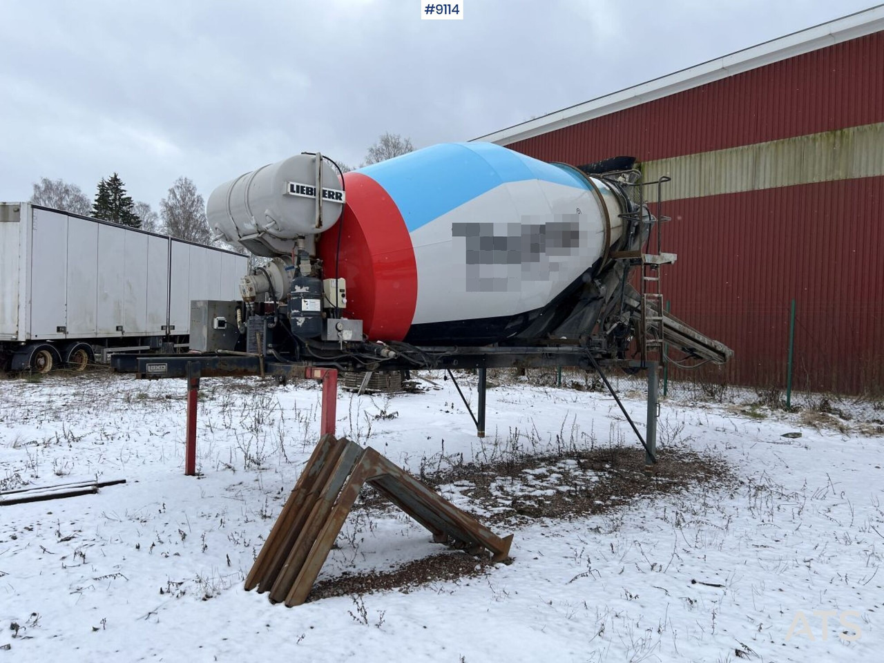 Liebherr Concrete Mixer at Laxoram - 混凝土搅拌滚筒:图1 Liebherr Concrete Mixer at Laxoram - 混凝土搅拌滚筒:图1