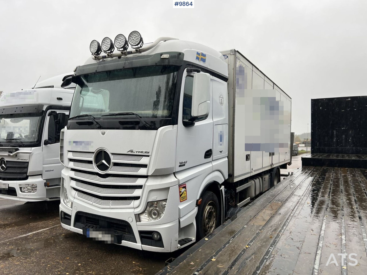 MERCEDES-BENZ ACTROS 963-0-A Box truck with tail lift - 厢式卡车:图1 MERCEDES-BENZ ACTROS 963-0-A Box truck with tail lift - 厢式卡车:图1