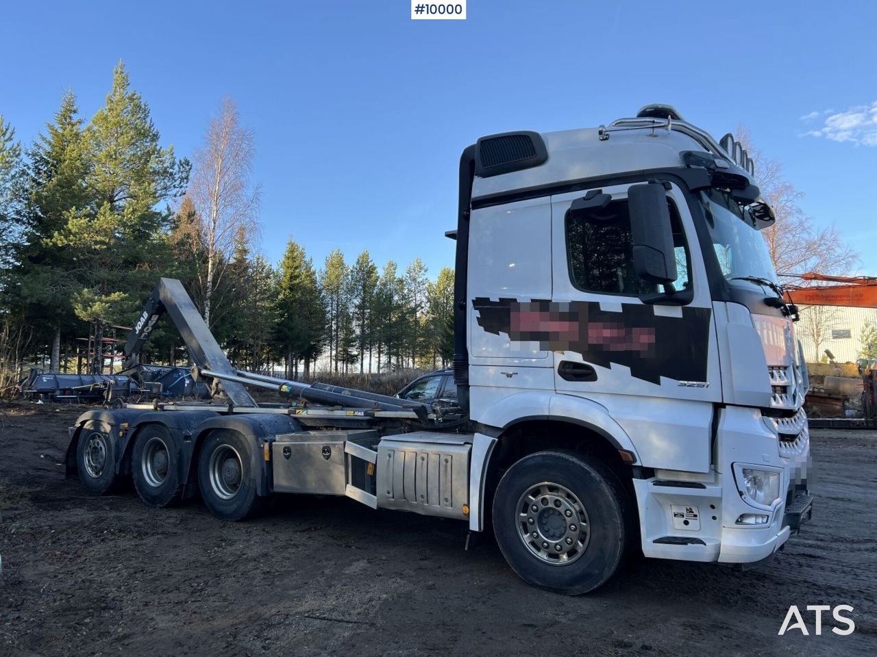 MERCEDES-BENZ AROCS 3251 Hook Truck with tridem body - 吊钩升降车:图2 MERCEDES-BENZ AROCS 3251 Hook Truck with tridem body - 吊钩升降车:图2