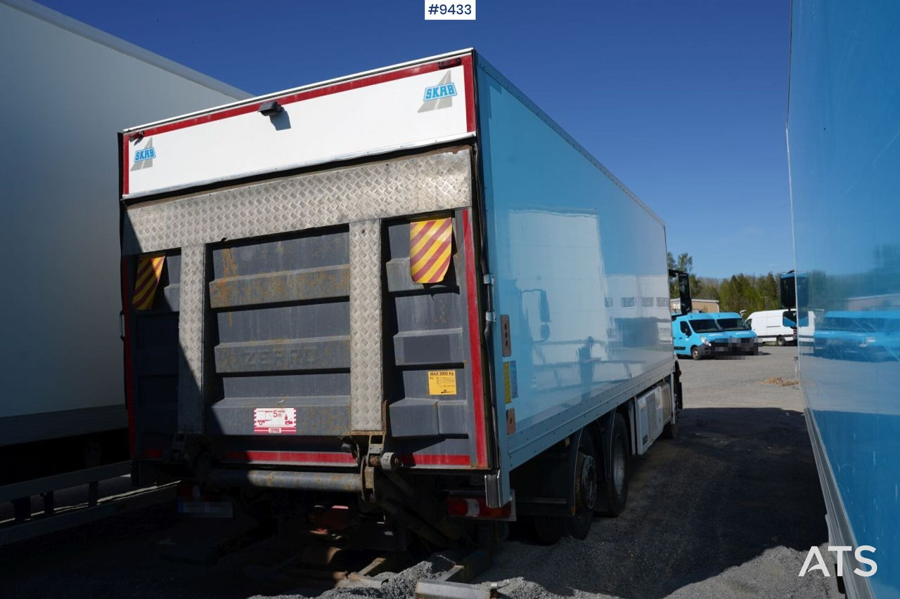 Refrigerated Box truck Mercedes Antos with tail lift (SEE VIDEO) - 冷藏车:图4 Refrigerated Box truck Mercedes Antos with tail lift (SEE VIDEO) - 冷藏车:图4