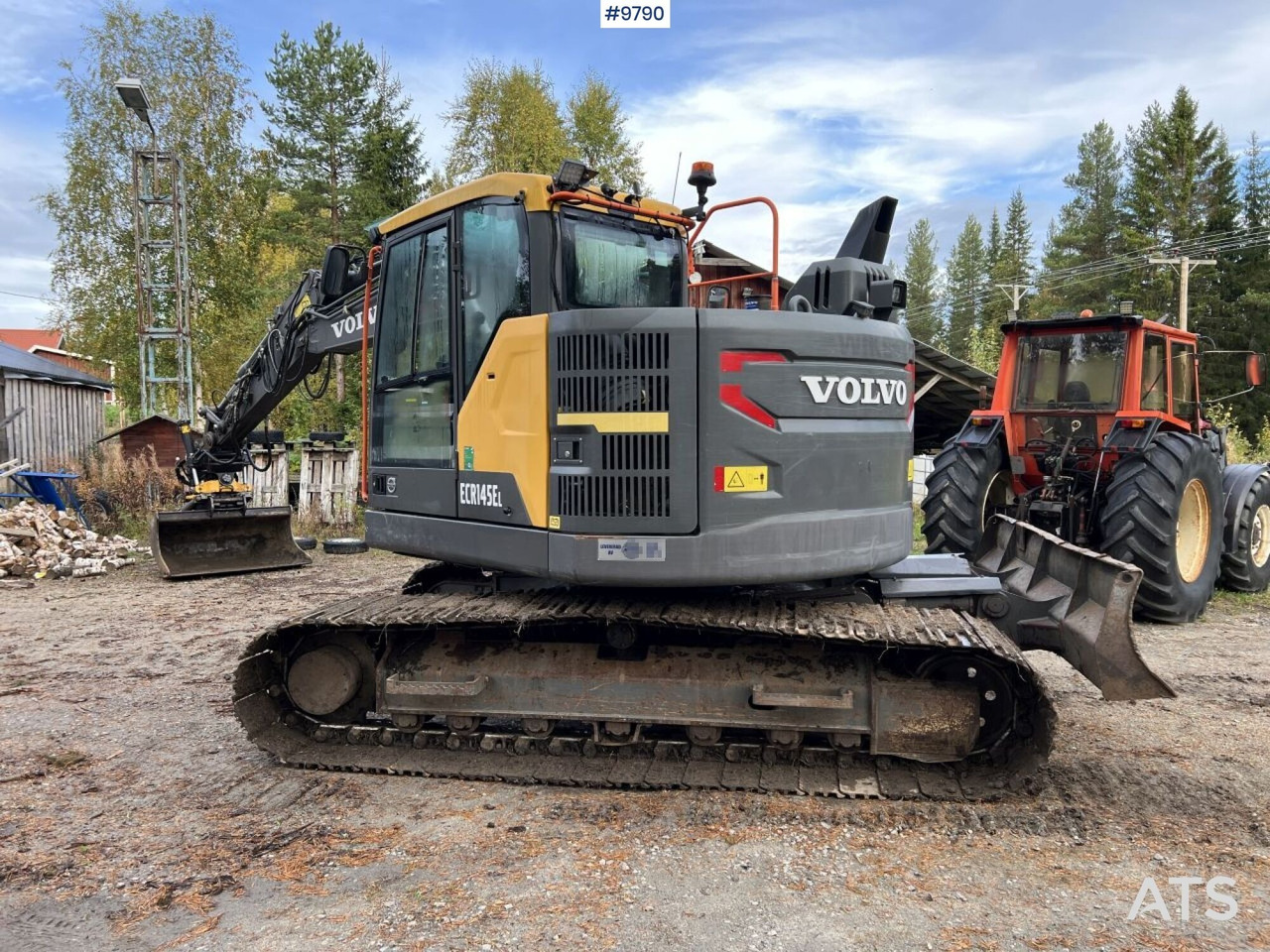 履带式挖掘机 VOLVO ECR145 EL Excavator with attachments：图13