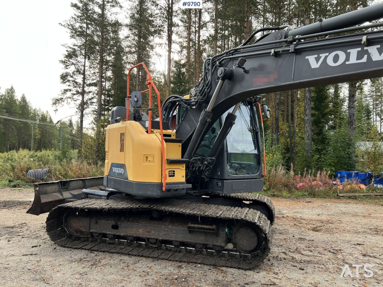 履带式挖掘机 VOLVO ECR145 EL Excavator with attachments：图9