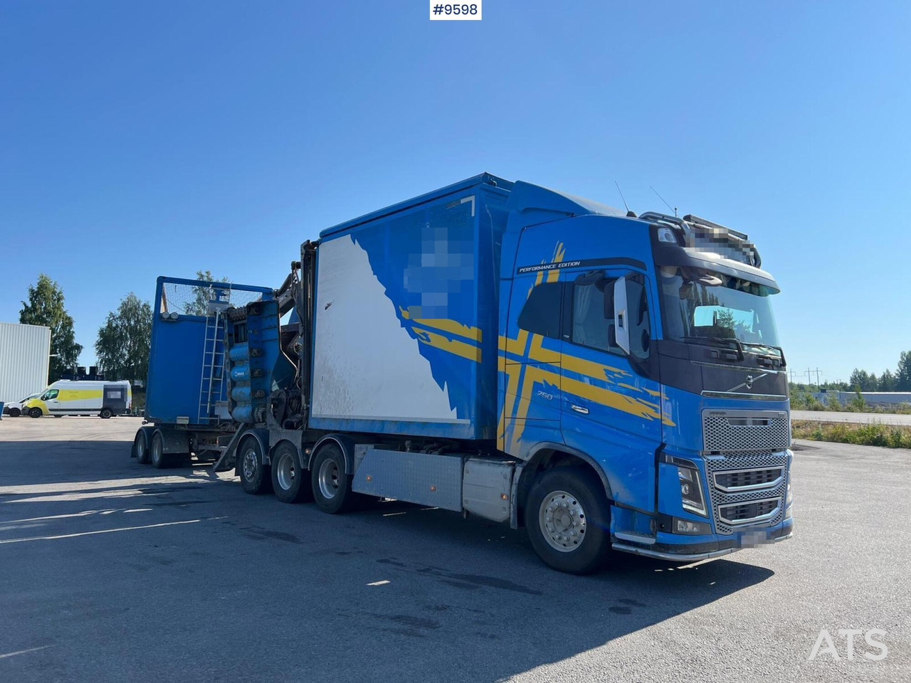 Volvo FH16 8*4 Bruks wood chipper - 翻斗车, 起重车:图2 Volvo FH16 8*4 Bruks wood chipper - 翻斗车, 起重车:图2