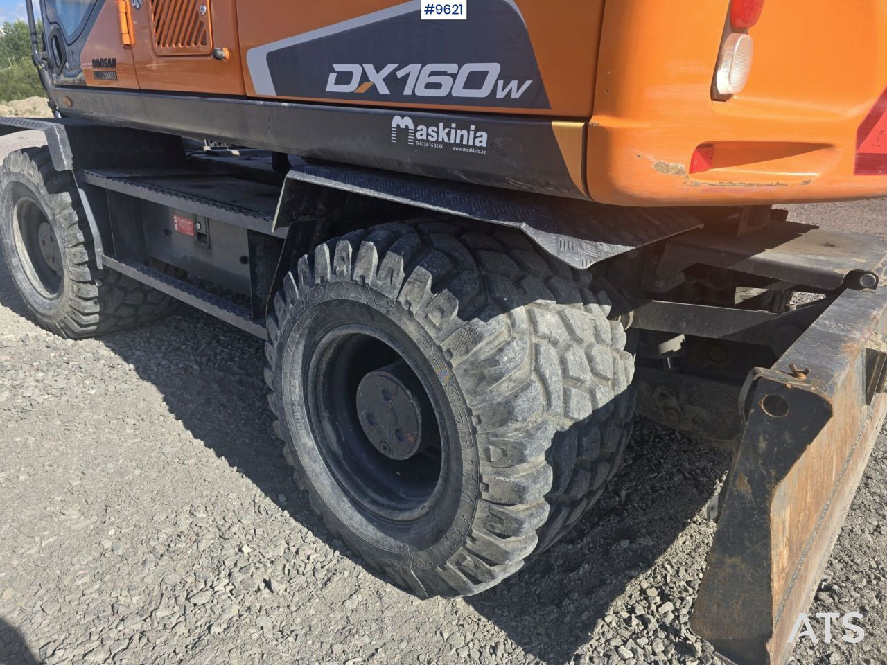 Wheeled Excavator Doosan DX160W with attachment and trailer 租赁 Wheeled Excavator Doosan DX160W with attachment and trailer：图15