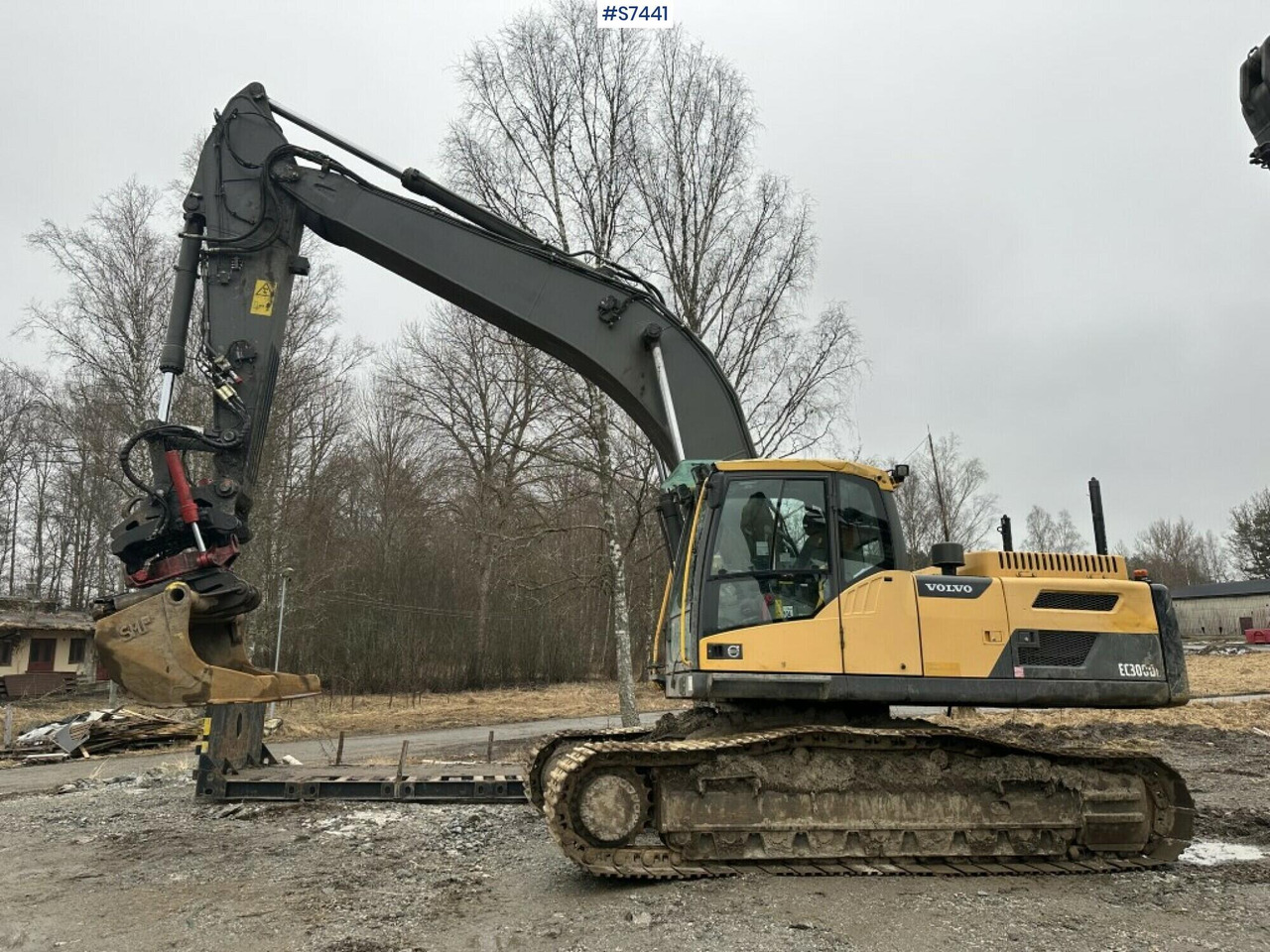Wheeled excavator Volvo EC300 DL With rotor, digging system and buckets SEE VIDEO - 履带式挖掘机:图1 Wheeled excavator Volvo EC300 DL With rotor, digging system and buckets SEE VIDEO - 履带式挖掘机:图1