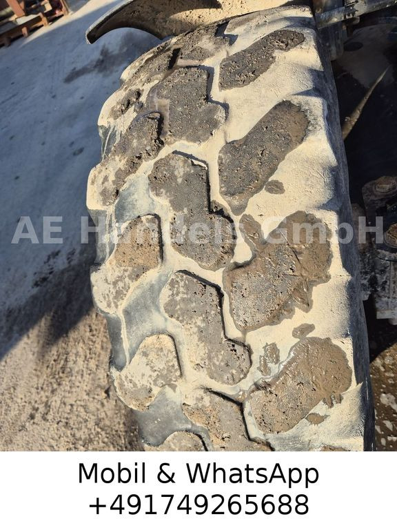 轮式装载机 Komatsu WA70-7 *Schaufel-1,5m³/Gabel/Schnellwechsler：图14