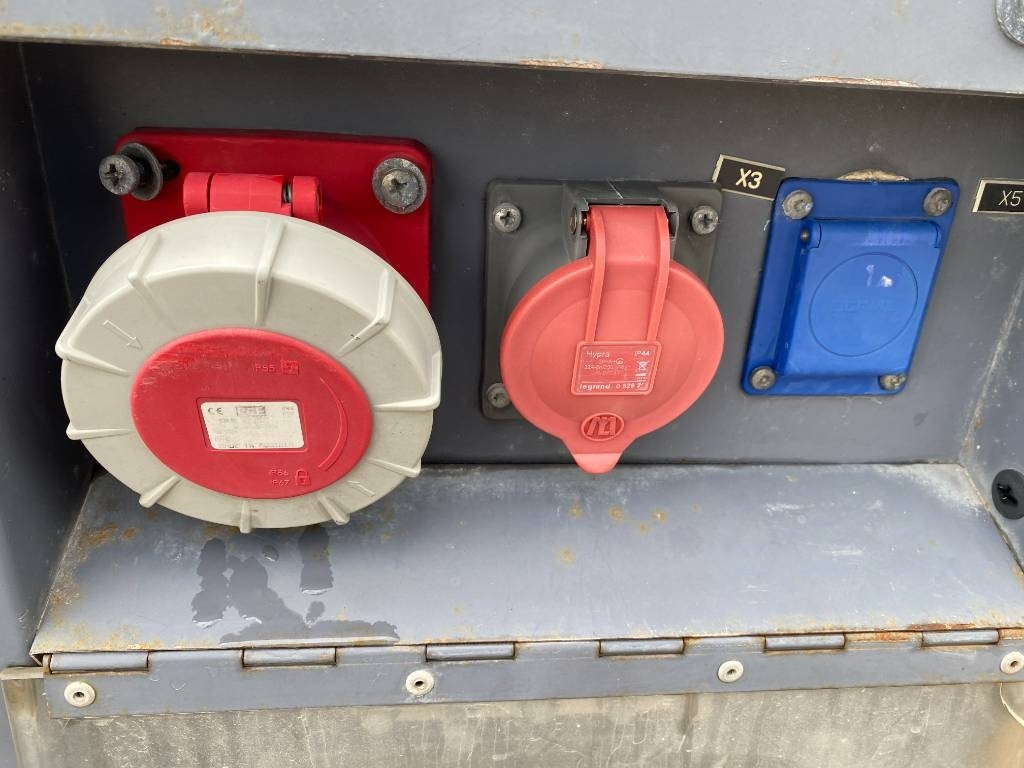 发电机组 Atlas Copco QAX 60 - Carte Grise Françaises endommagé：图18