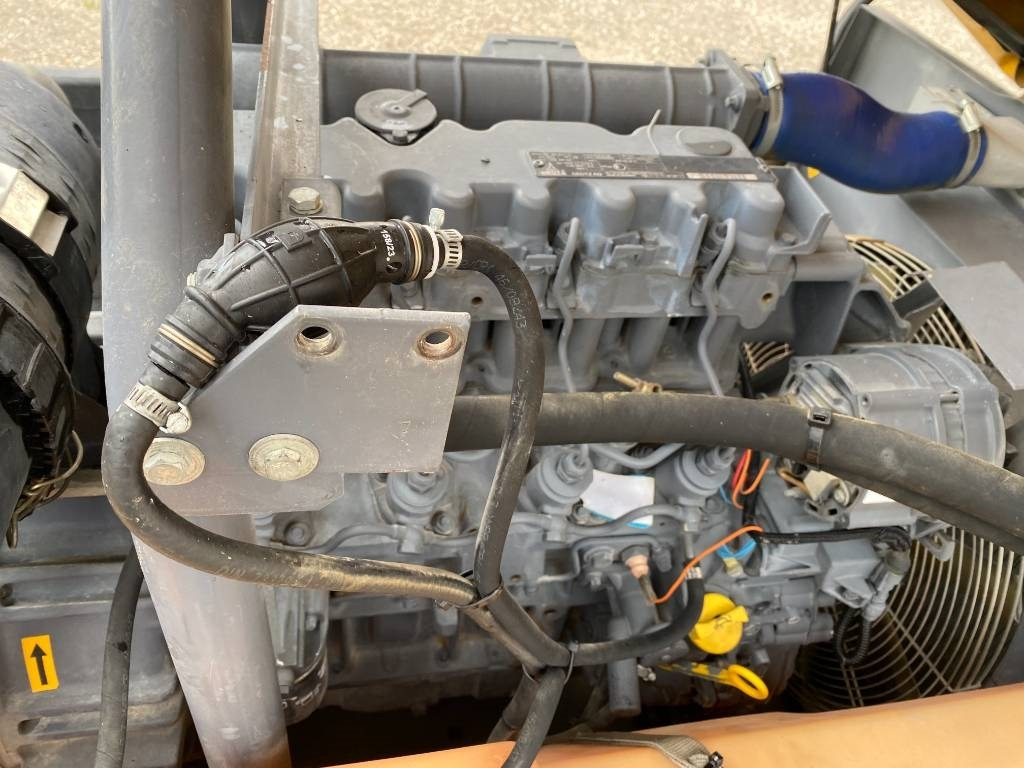 发电机组 Atlas Copco QAX 60 - Carte Grise Françaises endommagé：图33