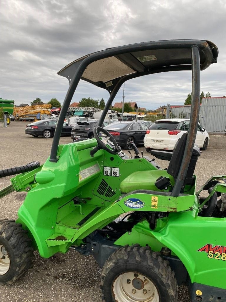 紧凑型装载机 Avant M 528 EIPTT /Certificat CE endommagée:图30 紧凑型装载机 Avant M 528 EIPTT /Certificat CE endommagée:图30