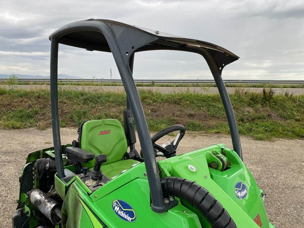 紧凑型装载机 Avant M 528 EIPTT /Certificat CE endommagée:图50 紧凑型装载机 Avant M 528 EIPTT /Certificat CE endommagée:图50