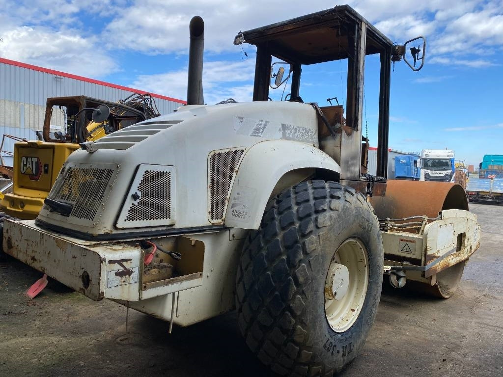 CAT CS-563E Origine Française /Certificat CE endommagé - 碾压机:图4 CAT CS-563E Origine Française /Certificat CE endommagé - 碾压机:图4