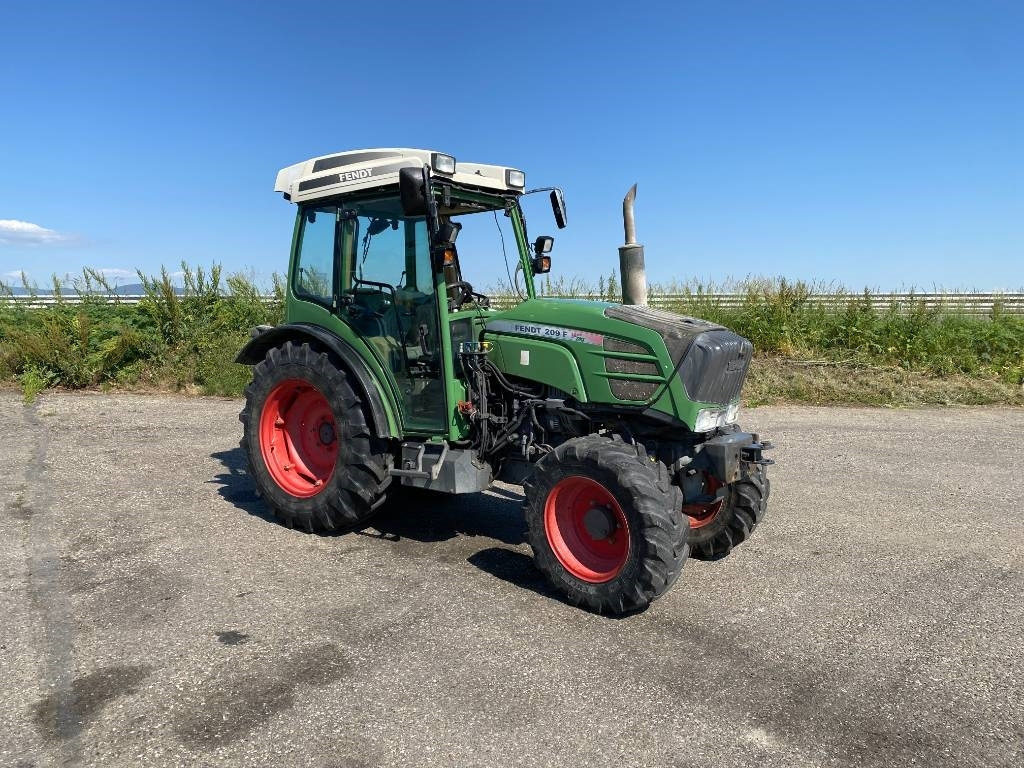 Fendt 209F Vario TMS 1er Main endommagé - 拖拉机:图3 Fendt 209F Vario TMS 1er Main endommagé - 拖拉机:图3