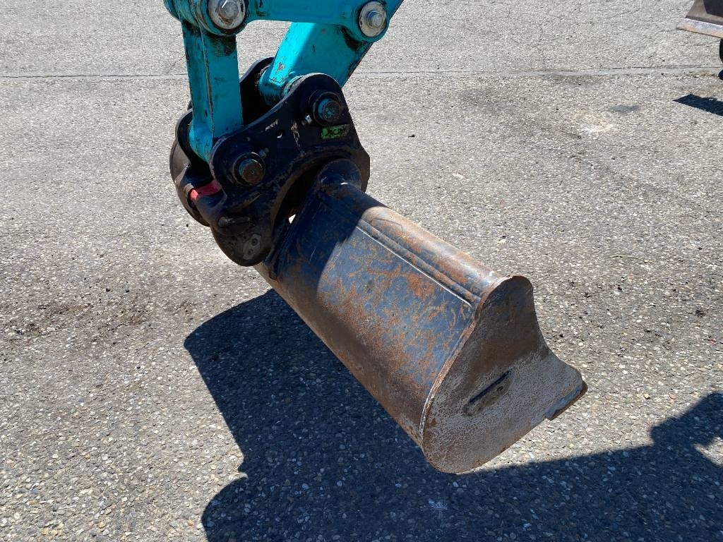 小型挖掘机 Kobelco SK28SR-6E 1er Main Origine Française endommagée：图17