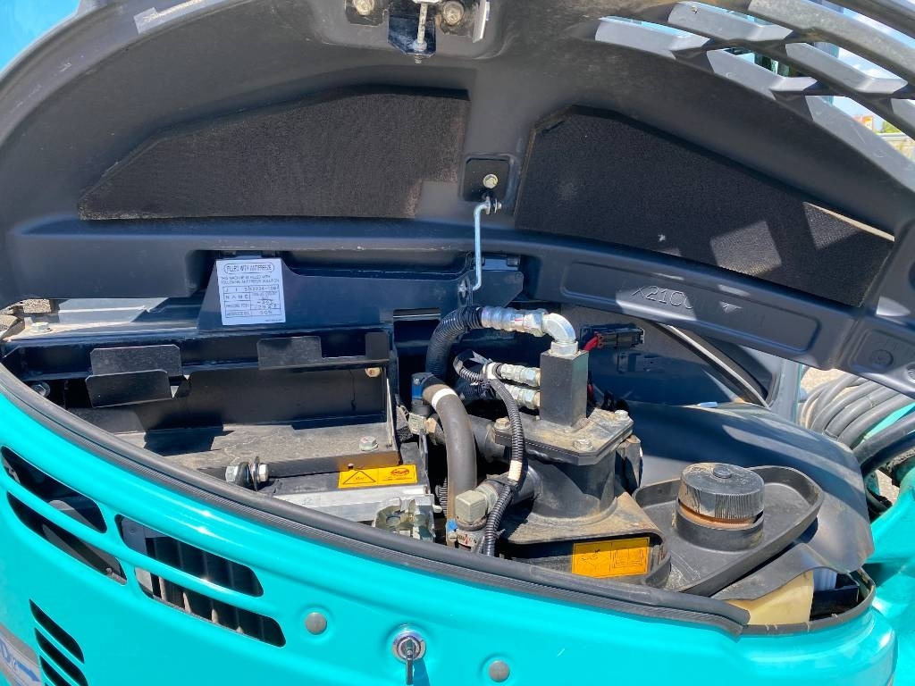 小型挖掘机 Kobelco SK28SR-6E 1er Main Origine Française endommagée：图16