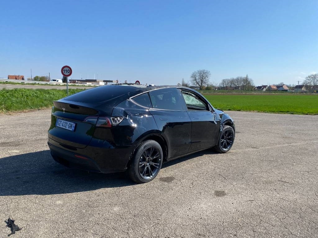 Tesla Model Y RWD/Origine Française endommagée - 轿车:图5 Tesla Model Y RWD/Origine Française endommagée - 轿车:图5