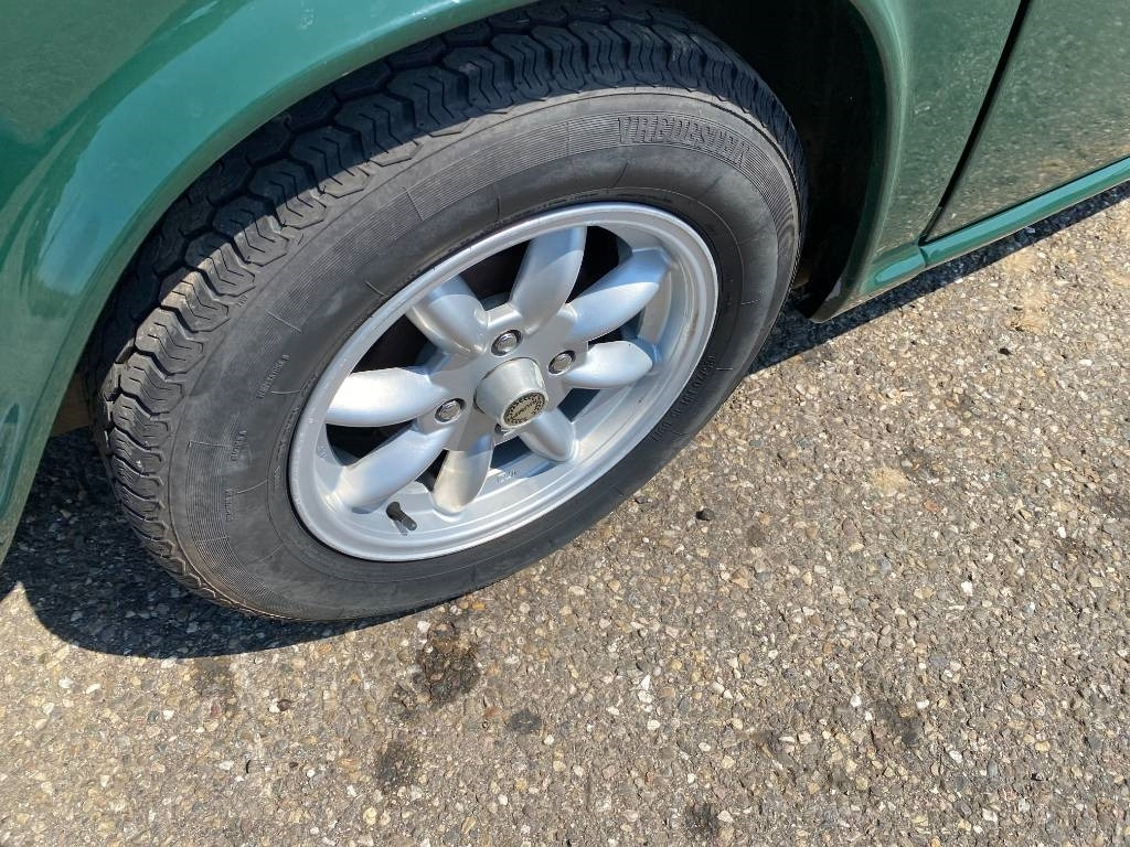 汽车 Triumph TR4-A + Hard Top / OldTimer endommagé:图40 汽车 Triumph TR4-A + Hard Top / OldTimer endommagé:图40