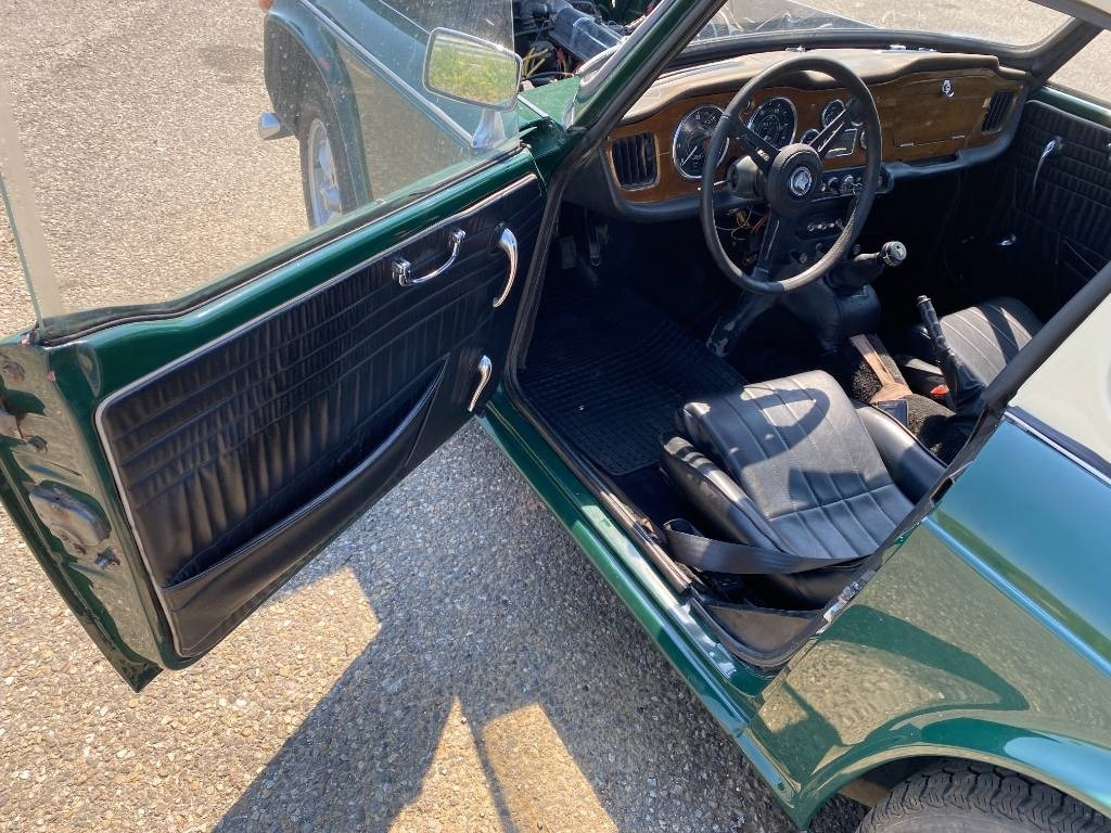 汽车 Triumph TR4-A + Hard Top / OldTimer endommagé:图19 汽车 Triumph TR4-A + Hard Top / OldTimer endommagé:图19