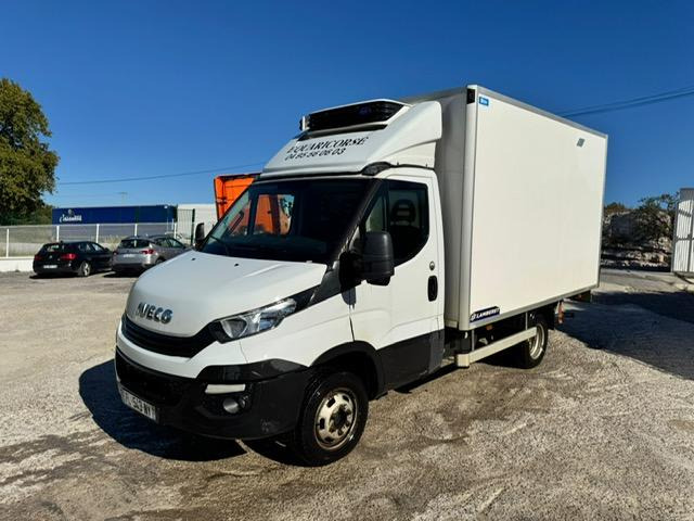Iveco 35C16 CAISSE FRIGO LAMBERET ET CARRIER ET HAYON - 冷藏货车:图1 Iveco 35C16 CAISSE FRIGO LAMBERET ET CARRIER ET HAYON - 冷藏货车:图1