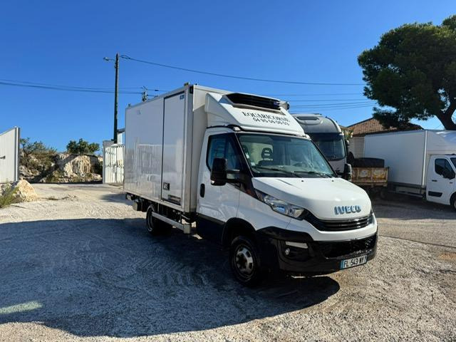Iveco 35C16 CAISSE FRIGO LAMBERET ET CARRIER ET HAYON - 冷藏货车:图3 Iveco 35C16 CAISSE FRIGO LAMBERET ET CARRIER ET HAYON - 冷藏货车:图3