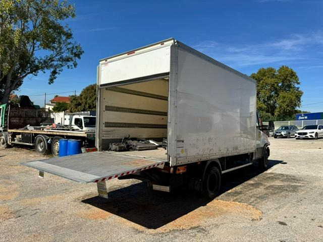 Iveco 70C180 CAISSE HAYON - 厢式货车:图5 Iveco 70C180 CAISSE HAYON - 厢式货车:图5