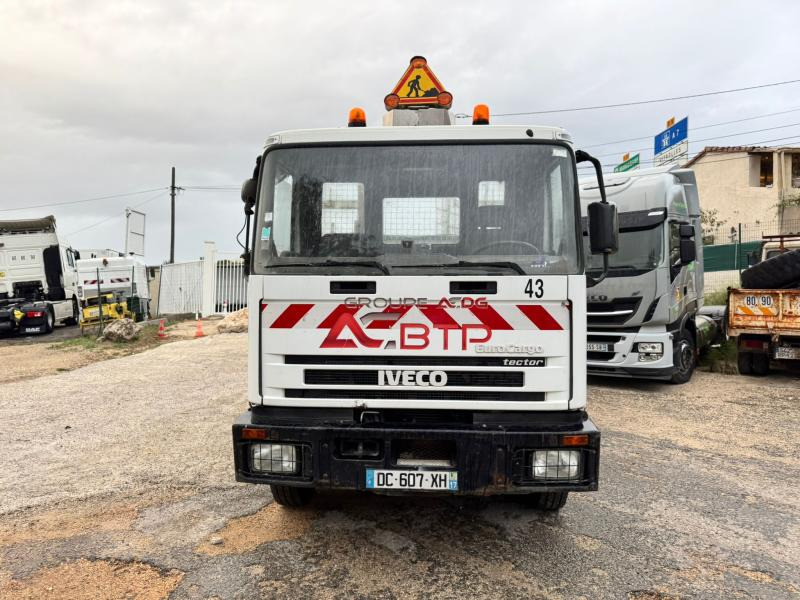 Iveco Tector 120E18 - 翻斗车:图2 Iveco Tector 120E18 - 翻斗车:图2