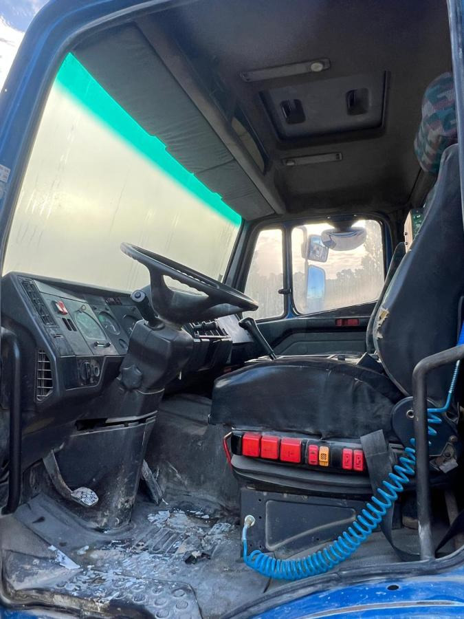 Mercedes 1835 - 混凝土泵车:图5 Mercedes 1835 - 混凝土泵车:图5