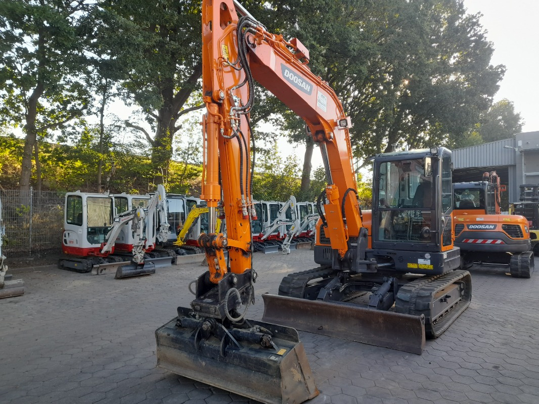 Doosan DX85R-3 - 挖掘机:图1 Doosan DX85R-3 - 挖掘机:图1