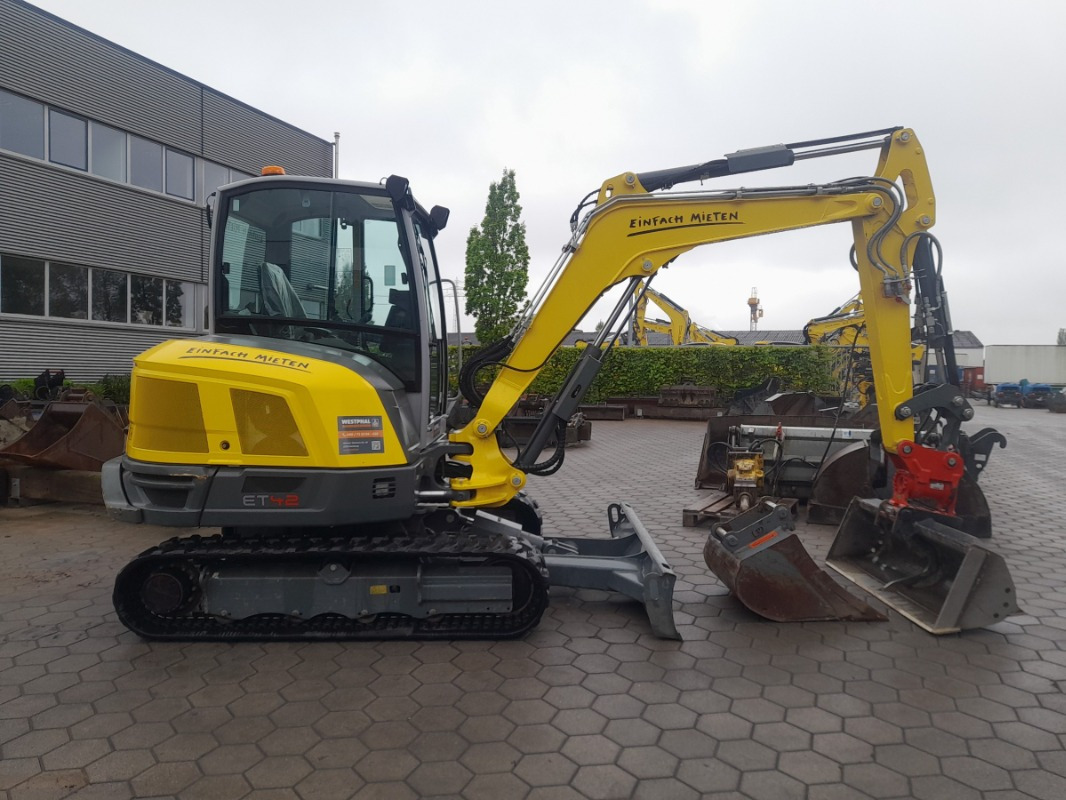 Neuson ET42 - 小型挖掘机:图2 Neuson ET42 - 小型挖掘机:图2