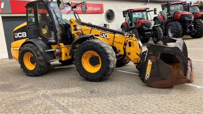 JCB TM 320S Agri - 伸缩臂叉装车:图1 JCB TM 320S Agri - 伸缩臂叉装车:图1