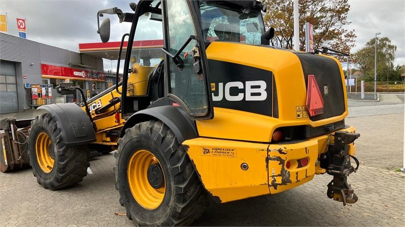 JCB TM 320S Agri - 伸缩臂叉装车:图3 JCB TM 320S Agri - 伸缩臂叉装车:图3