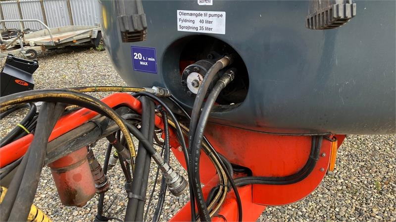 Kuhn OCEANIS 7700 L 30M - 牵引式喷雾机:图5 Kuhn OCEANIS 7700 L 30M - 牵引式喷雾机:图5