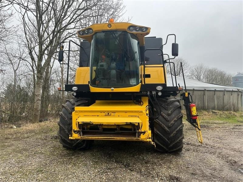 New Holland CX 6090 - 联合收割机:图3 New Holland CX 6090 - 联合收割机:图3