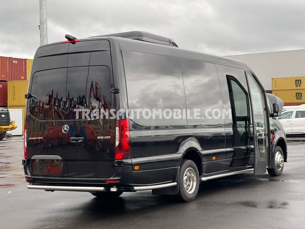 Mercedes Benz Sprinter 519 CDI 2.2L DIESEL AUTOMATIQUE vip - 小型巴士, 小型客车:图2 Mercedes Benz Sprinter 519 CDI 2.2L DIESEL AUTOMATIQUE vip - 小型巴士, 小型客车:图2
